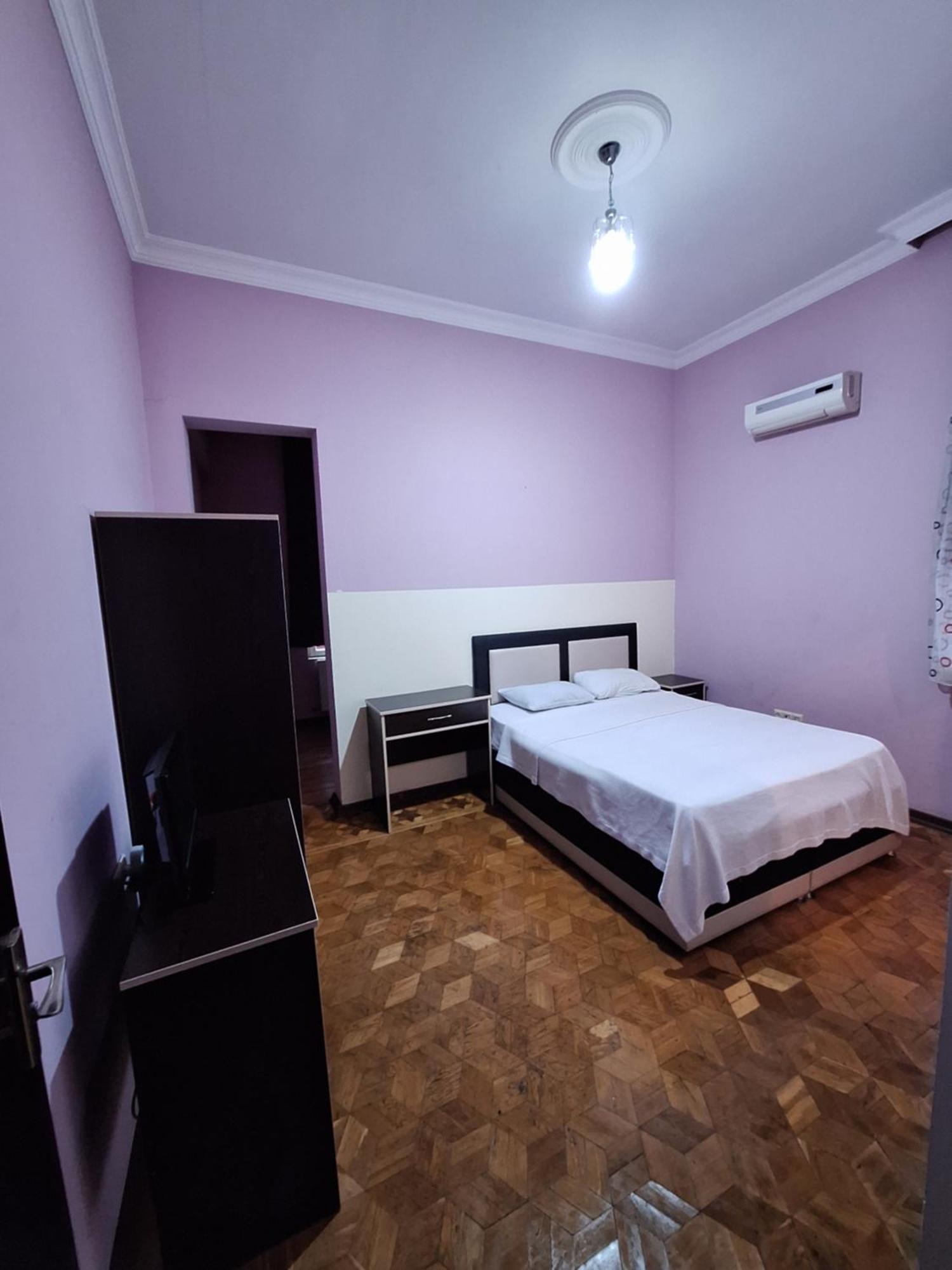 Gold Hotel Batum Buitenkant foto