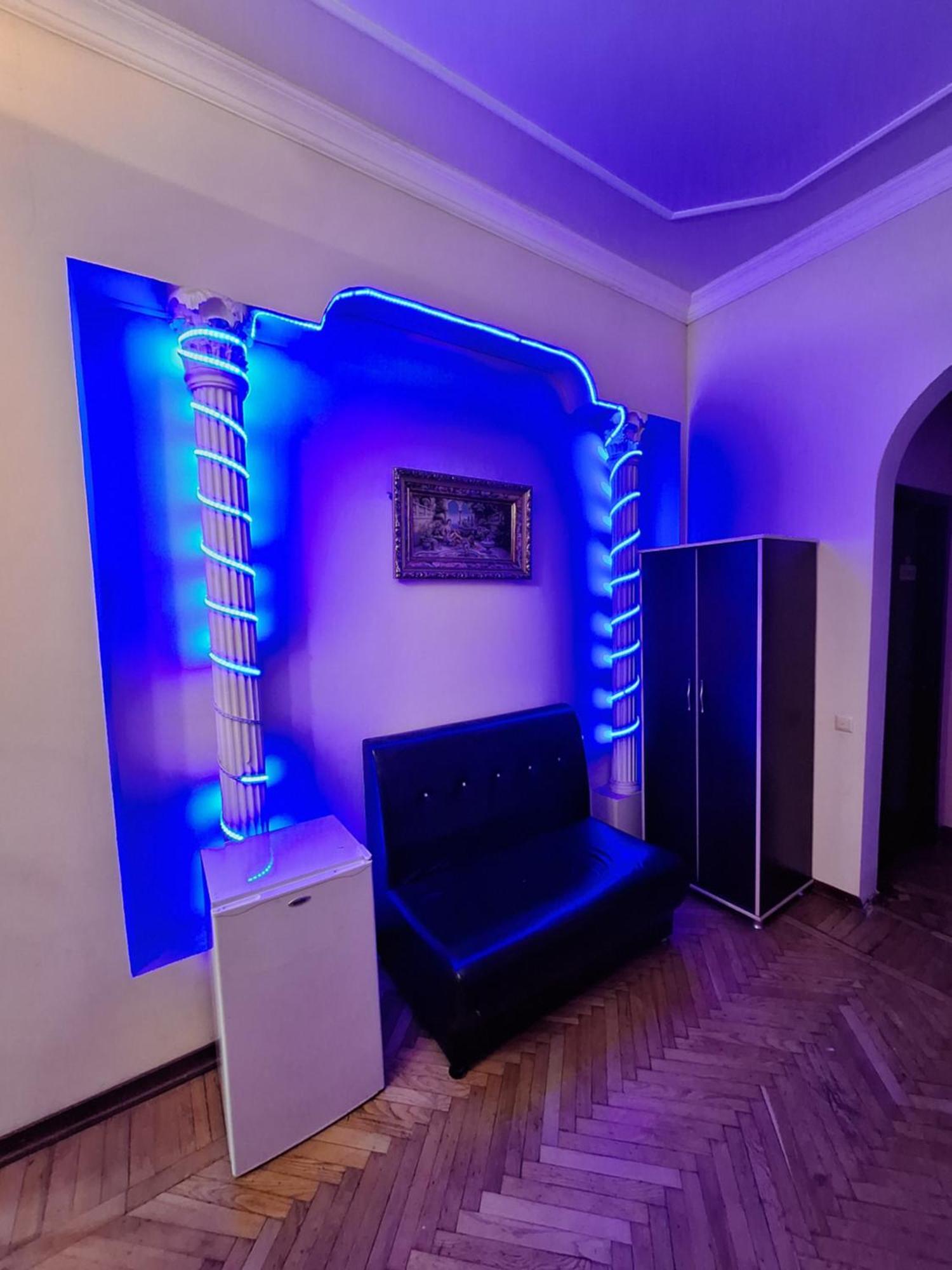 Gold Hotel Batum Buitenkant foto